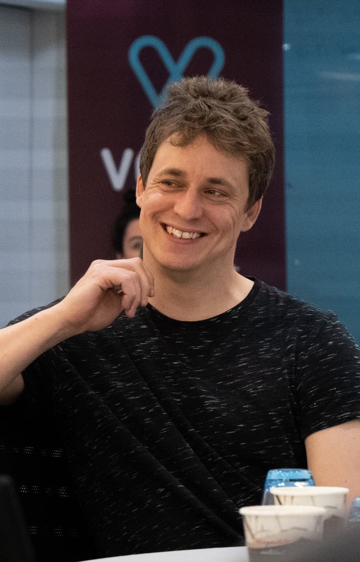 STEVE STEVE