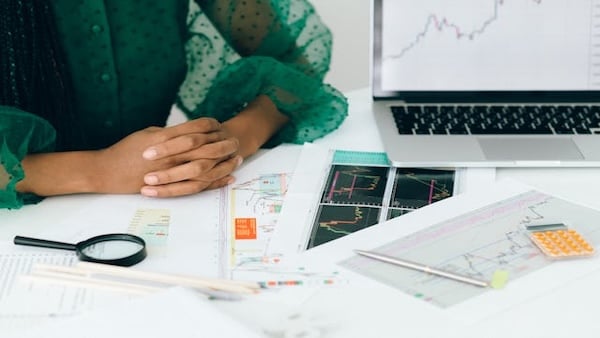 analyse competitors 