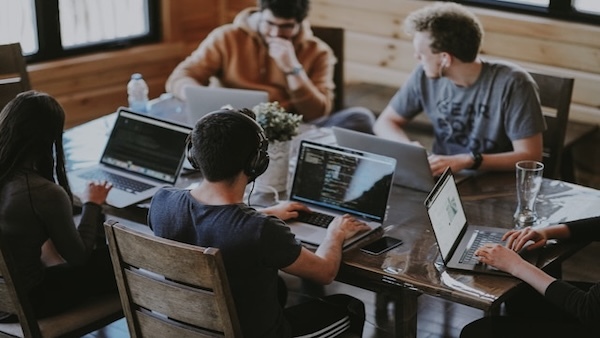 How to build a communication culture that kills silos for good